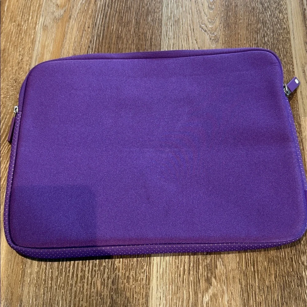 Incase - Laptop Sleeve for Apple® MacBook® Pro in Royal